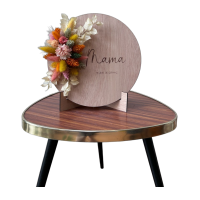 Gesloten ring met gedroogde bloemen