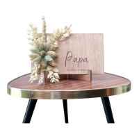 Gesloten ring met gedroogde bloemen